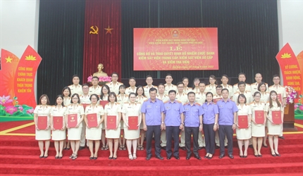 Lễ công bố và trao Quyết định bổ nhiệm Kiểm sát viên trung cấp, sơ cấp...